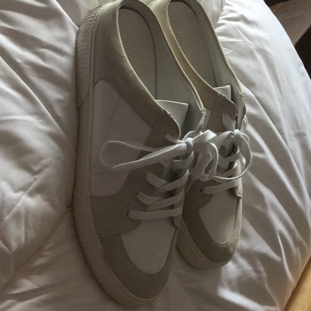 Vince slip on sneakers